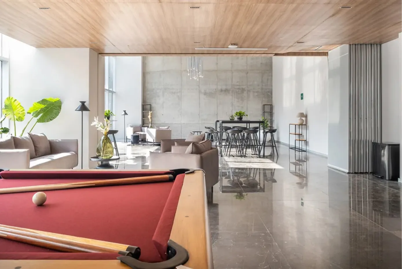 Game room at Smart Rent Las Américas