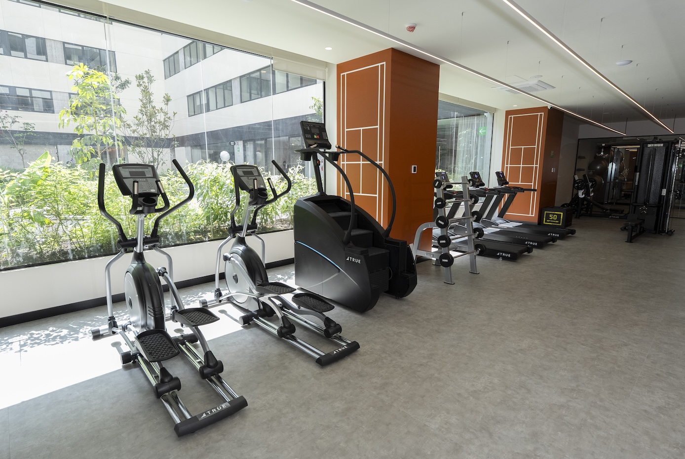 Gimnasio en Smart Rent Jardín Reforma